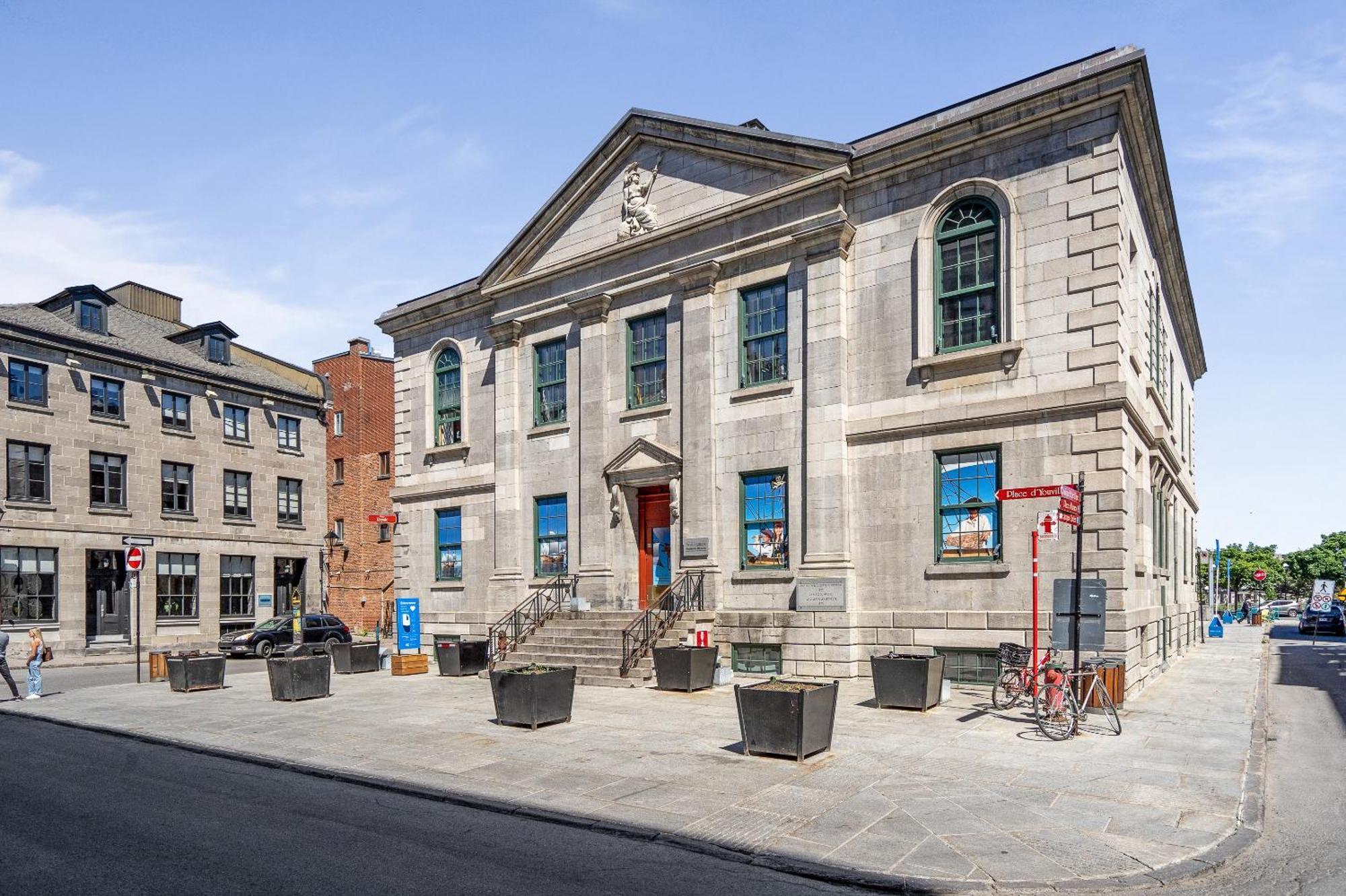 Sonder La Galerie Hotel Montreal Exterior photo